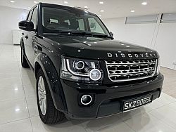 Land Rover Discovery 3.0D TSS Sunroof 2016 Black Rear Entertainment